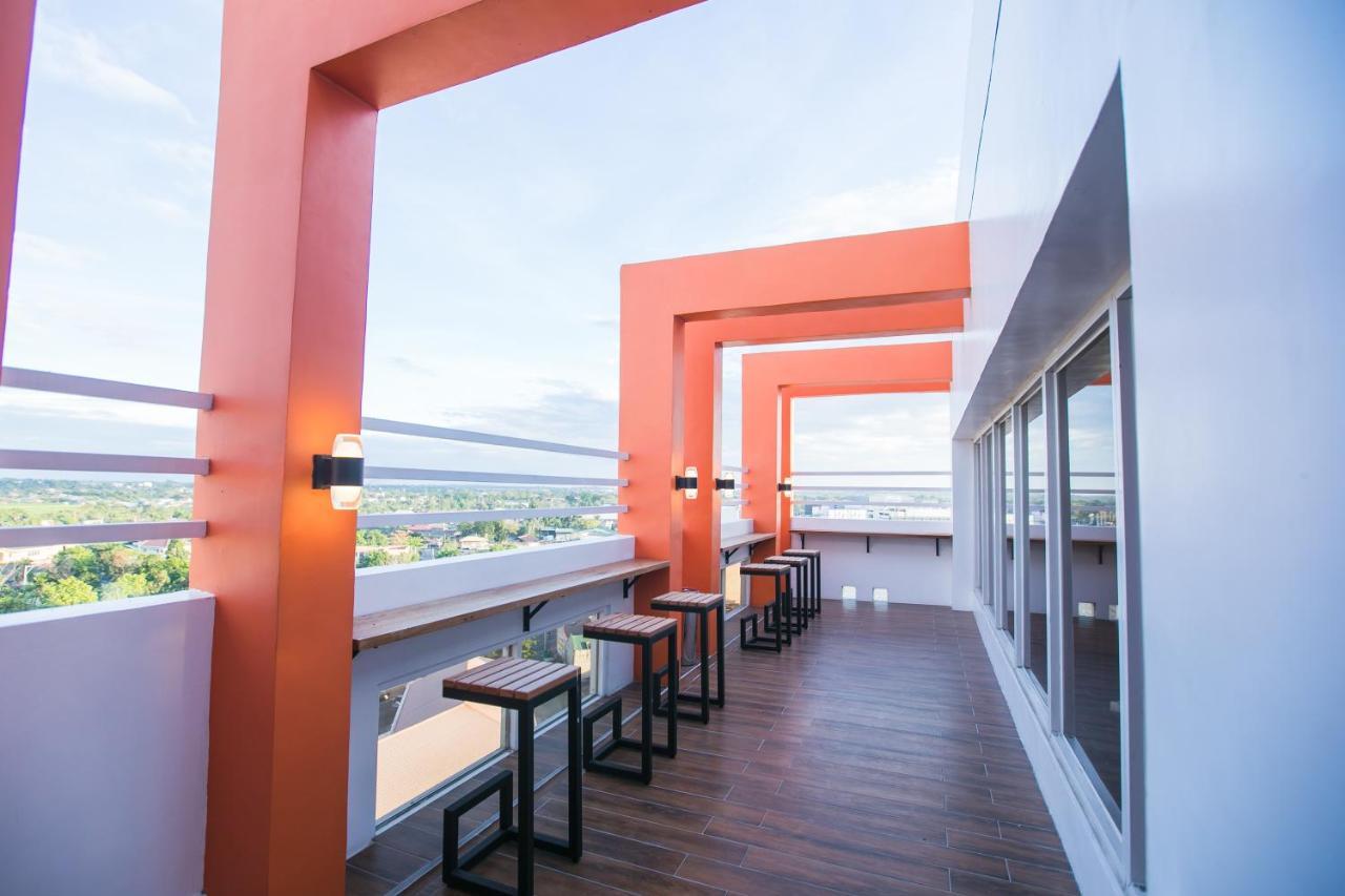 La Maja Rica Hotel Tarlac City Екстериор снимка