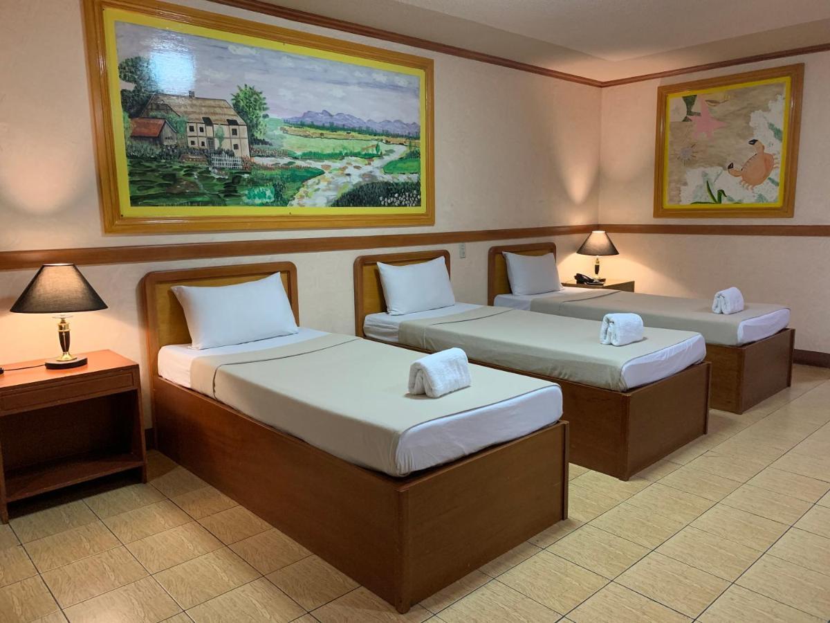 La Maja Rica Hotel Tarlac City Екстериор снимка