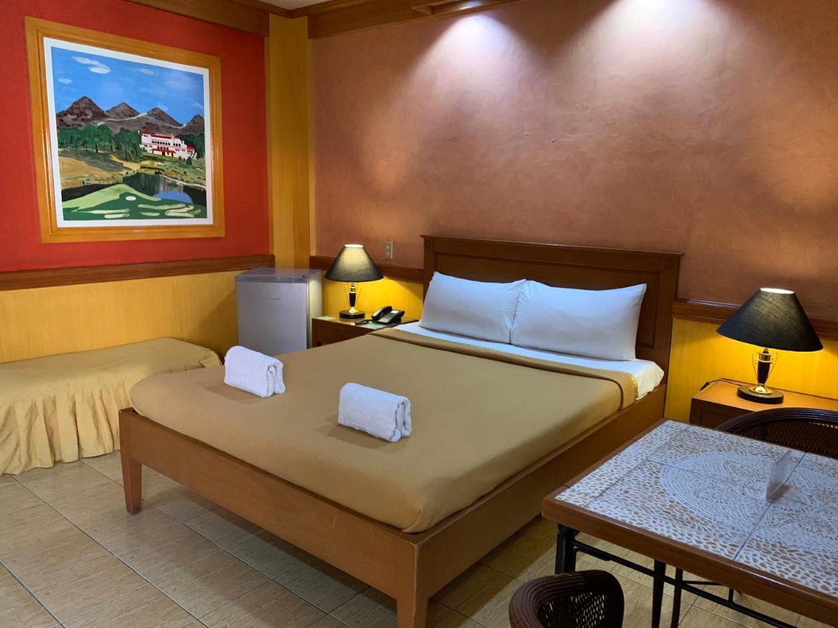 La Maja Rica Hotel Tarlac City Екстериор снимка