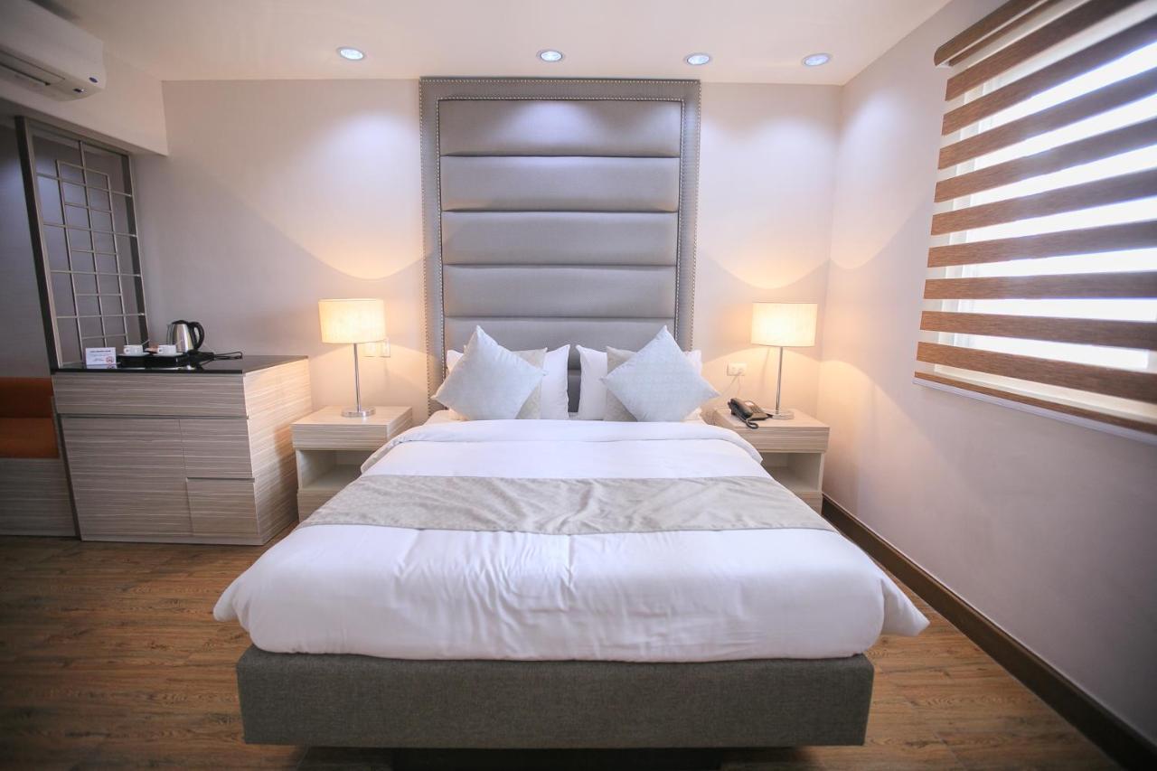 La Maja Rica Hotel Tarlac City Екстериор снимка
