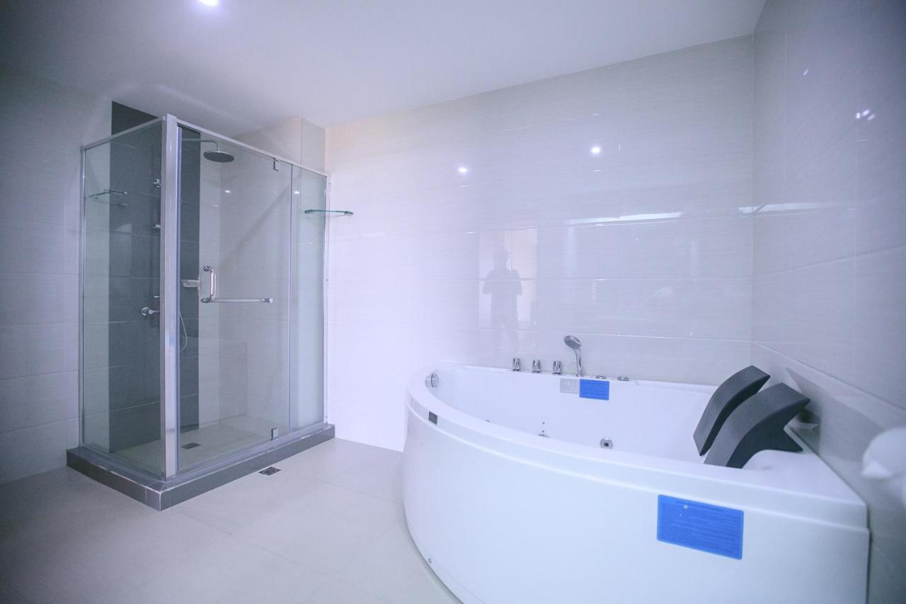 La Maja Rica Hotel Tarlac City Екстериор снимка